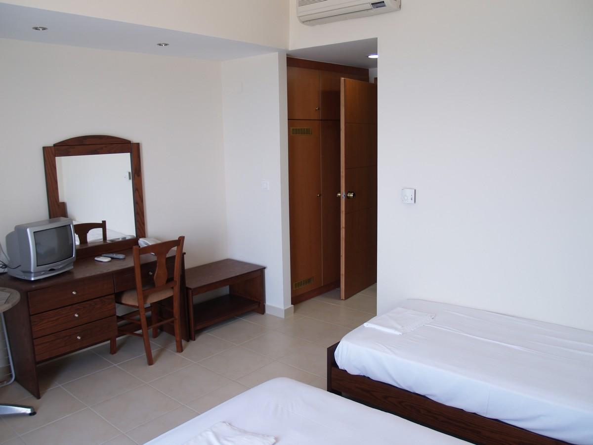 Kalypso Hotel 포로스 외부 사진